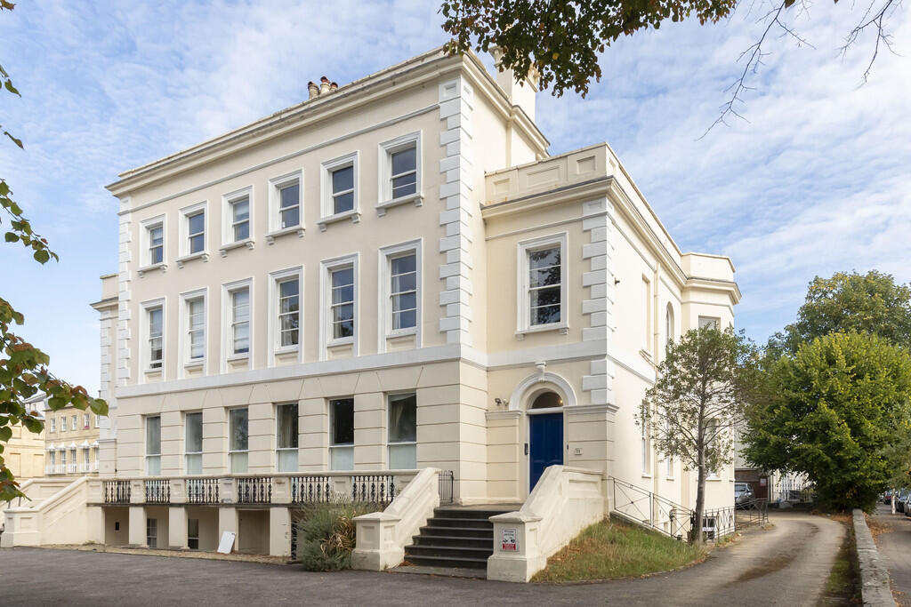 1 bed Apartment for rent in Prestbury. From Elliot Oliver Sales - Cheltenham