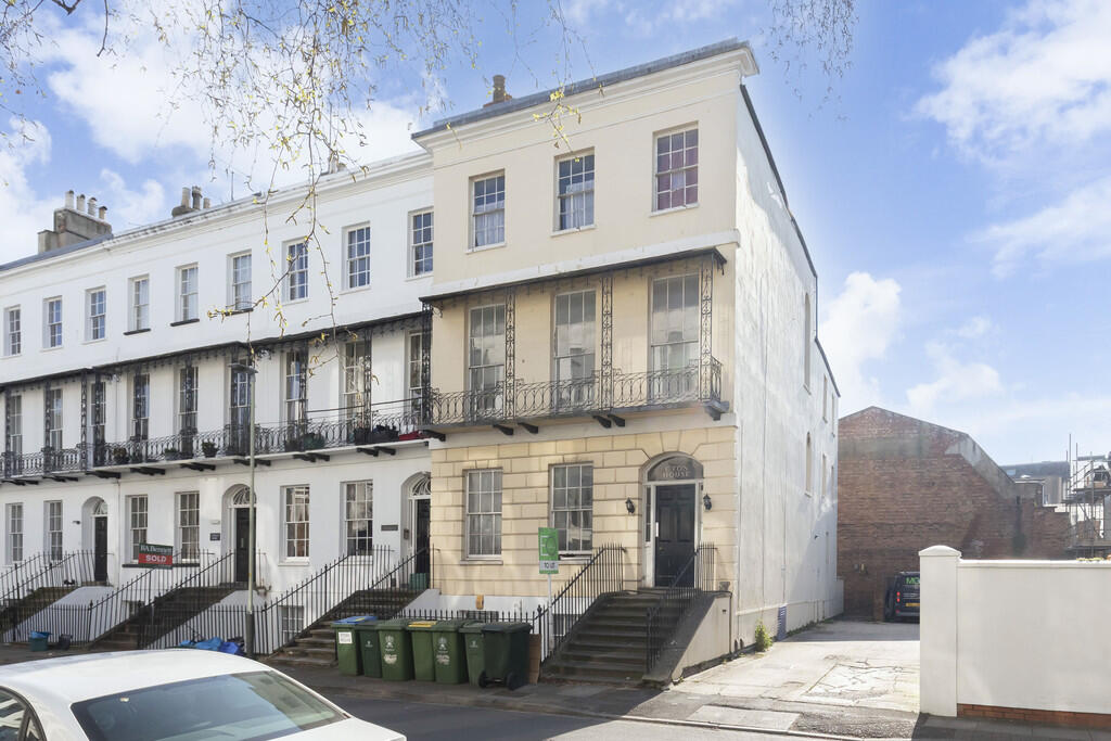 1 bed Apartment for rent in Cheltenham. From Elliot Oliver Sales - Cheltenham