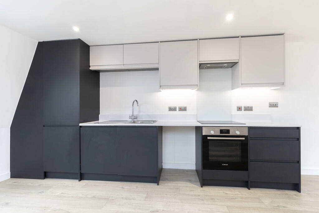 2 bed Apartment for rent in Cheltenham. From Elliot Oliver Sales - Cheltenham