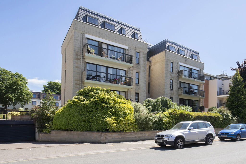 3 bed House (unspecified) for rent in Cheltenham. From Elliot Oliver Sales - Cheltenham 3 bed House (unspecified) for rent in Cheltenham. From Elliot Oliver Sales - Cheltenham
