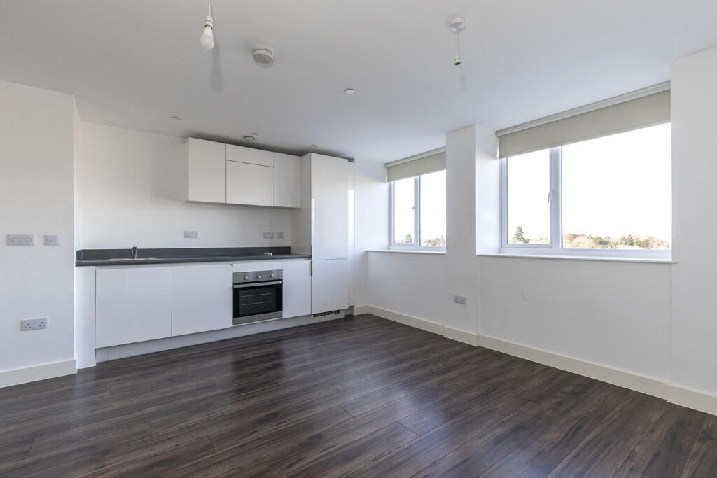 2 bed Apartment for rent in Hindlip. From Elliot Oliver Sales - Cheltenham 2 bed Apartment for rent in Hindlip. From Elliot Oliver Sales - Cheltenham
