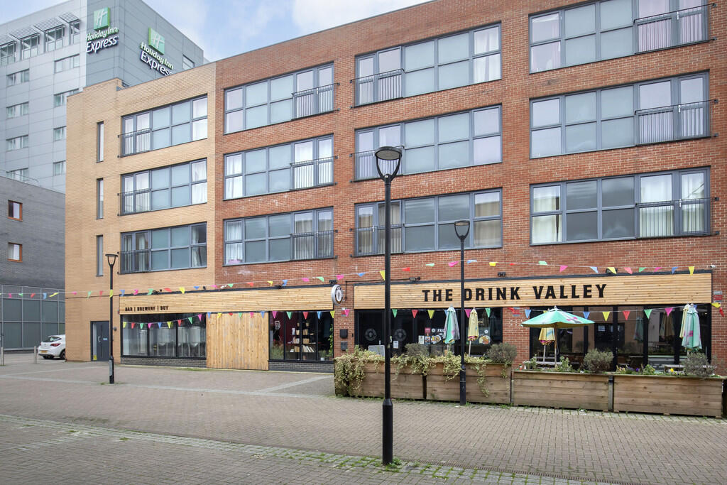 1 bed Apartment for rent in Swindon. From Elliot Oliver Sales - Cheltenham
