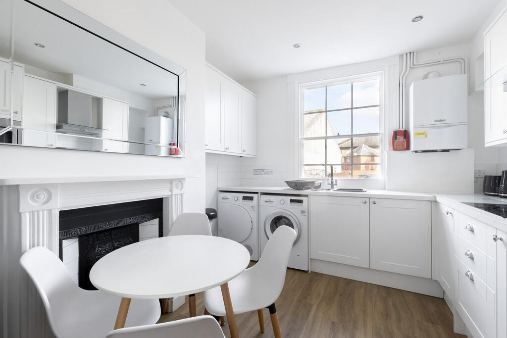 4 bed Not Specified for rent in Cheltenham. From Elliot Oliver Sales - Cheltenham
