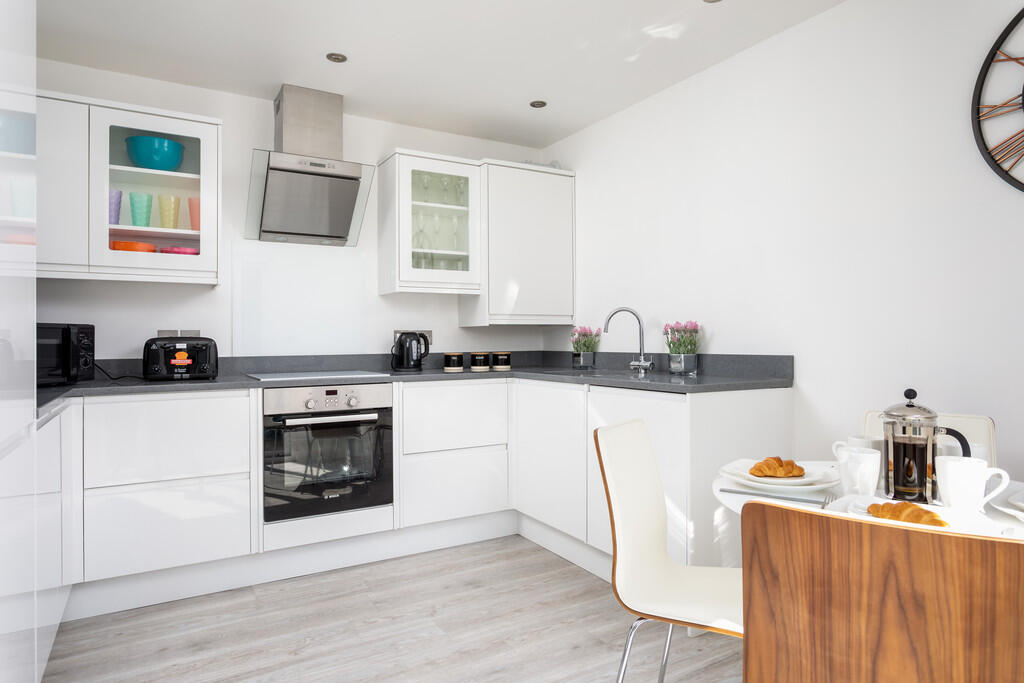 2 bed Semi Detached for rent in Cheltenham. From Elliot Oliver Sales - Cheltenham 2 bed Semi Detached for rent in Cheltenham. From Elliot Oliver Sales - Cheltenham