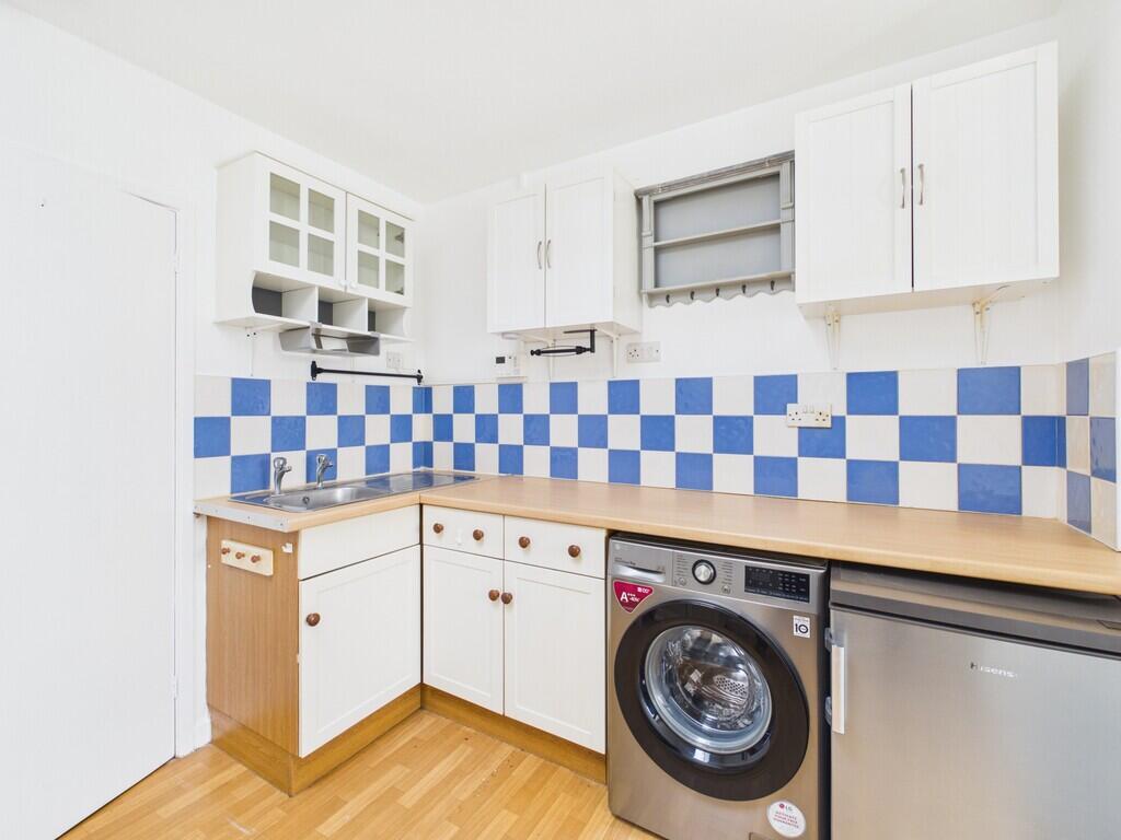 0 bed Apartment for rent in Prestbury. From Elliot Oliver Sales - Cheltenham 0 bed Apartment for rent in Prestbury. From Elliot Oliver Sales - Cheltenham