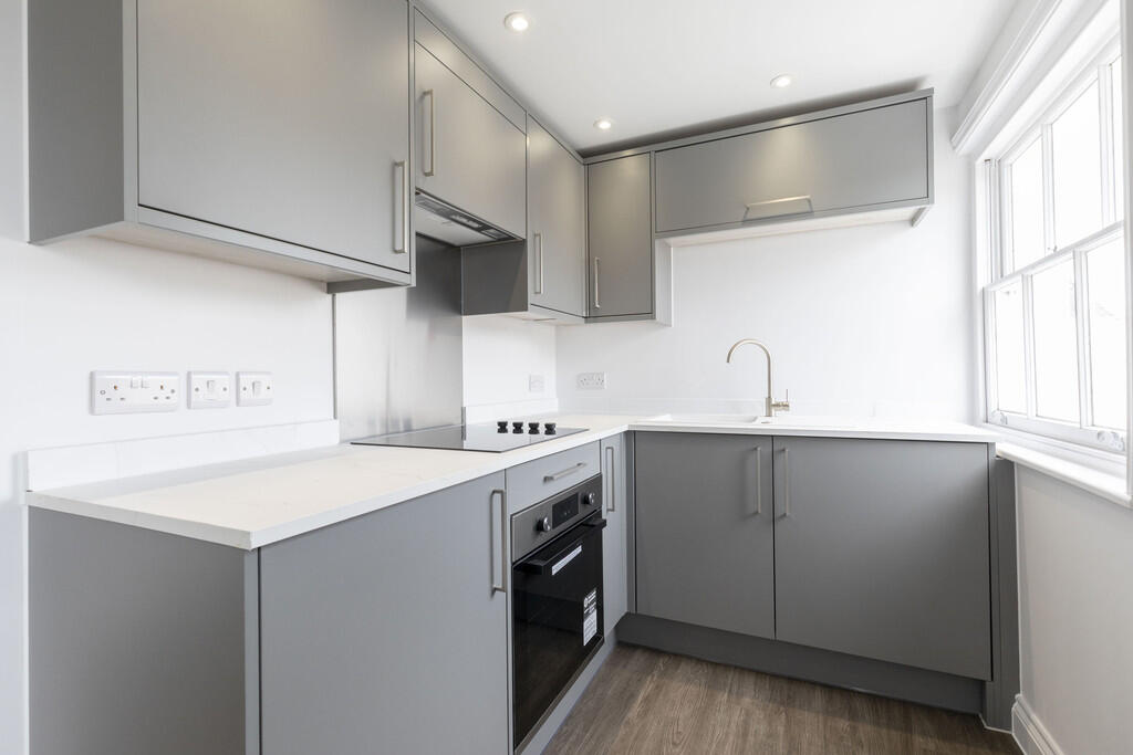 1 bed Apartment for rent in Prestbury. From Elliot Oliver Sales - Cheltenham 1 bed Apartment for rent in Prestbury. From Elliot Oliver Sales - Cheltenham