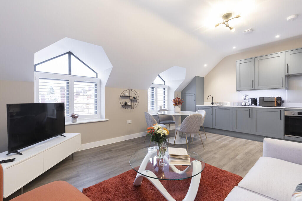 2 bed Apartment for rent in Longford. From Elliot Oliver Sales - Cheltenham
