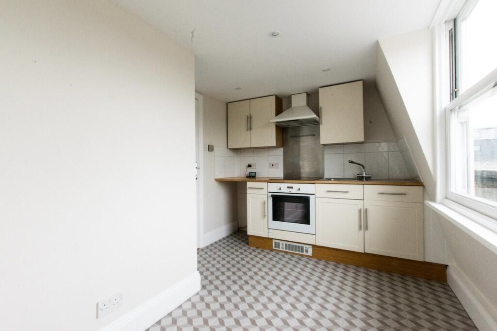 1 bed Apartment for rent in Cheltenham. From Elliot Oliver Sales - Cheltenham