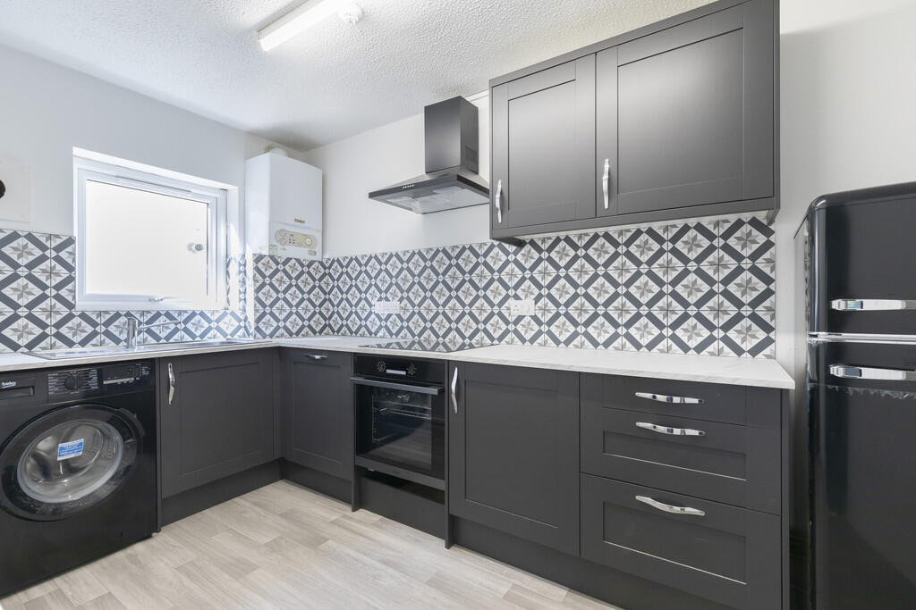 1 bed Apartment for rent in Prestbury. From Elliot Oliver Sales - Cheltenham 1 bed Apartment for rent in Prestbury. From Elliot Oliver Sales - Cheltenham