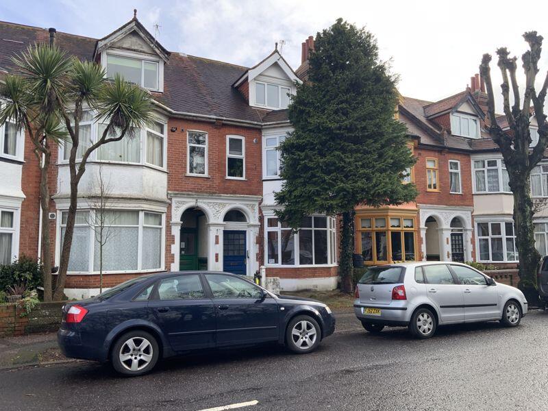 2 bed 1st Floor Flat for rent in Bournemouth. From Richard Godsell Estate Agents - Southbourne