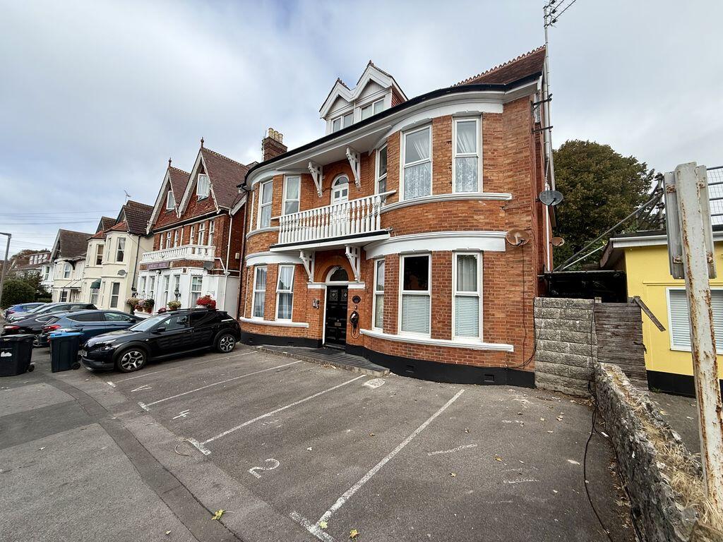 2 bed 1st Floor Flat for rent in Bournemouth. From Richard Godsell Estate Agents - Southbourne