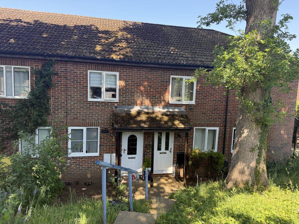 2 bed Mid Terraced House for rent in Headley Down. From Strudwick Property Services - Bordon 2 bed Mid Terraced House for rent in Headley Down. From Strudwick Property Services - Bordon