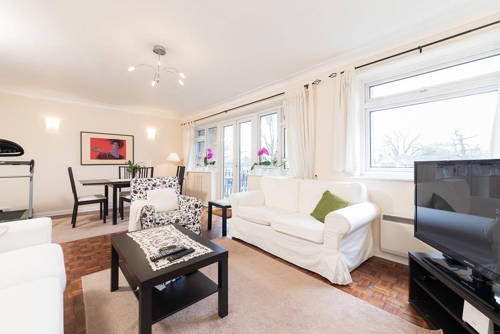 2 bed 1st Floor Flat for rent in Southgate. From Absolute Property Sales Ltd