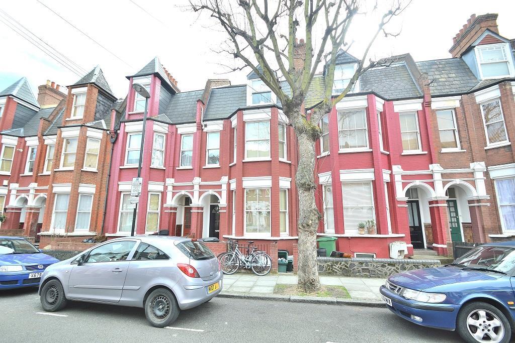 2 bed 1st Floor Flat for rent in Stoke Newington. From Absolute Property Sales Ltd