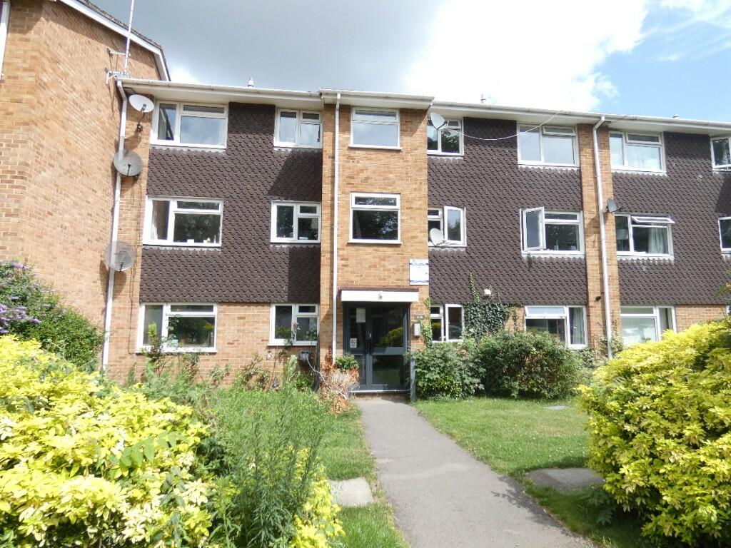 2 bed 1st Floor Flat for rent in Hitchambury. From Jackson O'Rourke - Cippenham