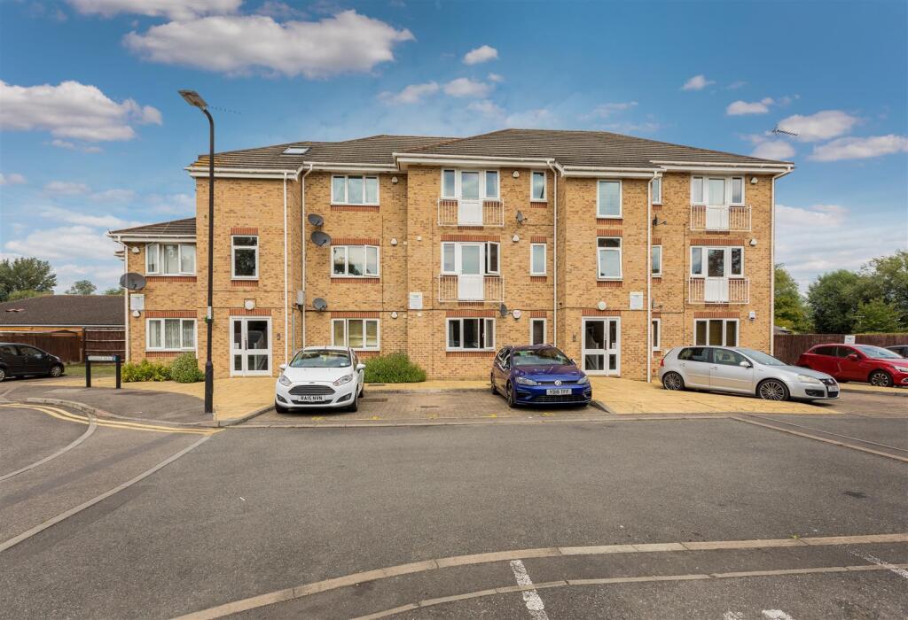 1 bed 1st Floor Flat for rent in Slough. From Jackson O'Rourke - Cippenham
