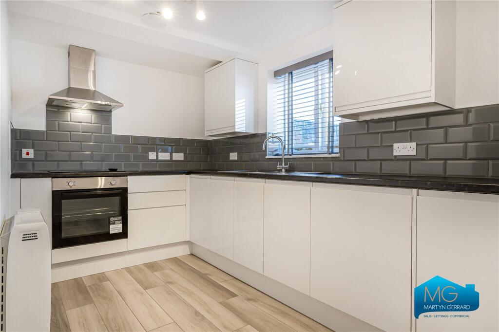 1 bed Apartment for rent in London. From Martyn Gerrard - Barnet