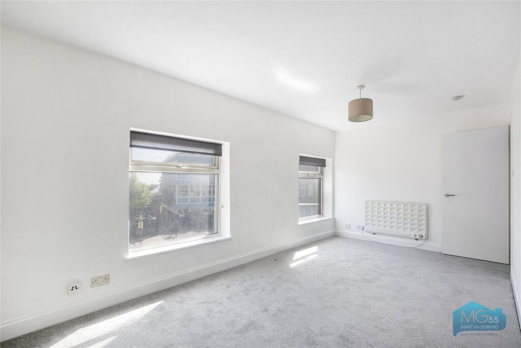 4 bed Apartment for rent in Barnet. From Martyn Gerrard - Barnet 4 bed Apartment for rent in Barnet. From Martyn Gerrard - Barnet