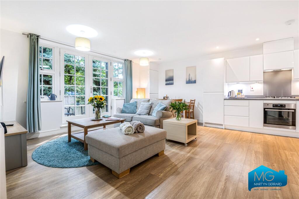 2 bed Apartment for rent in Arkley. From Martyn Gerrard - Barnet 2 bed Apartment for rent in Arkley. From Martyn Gerrard - Barnet