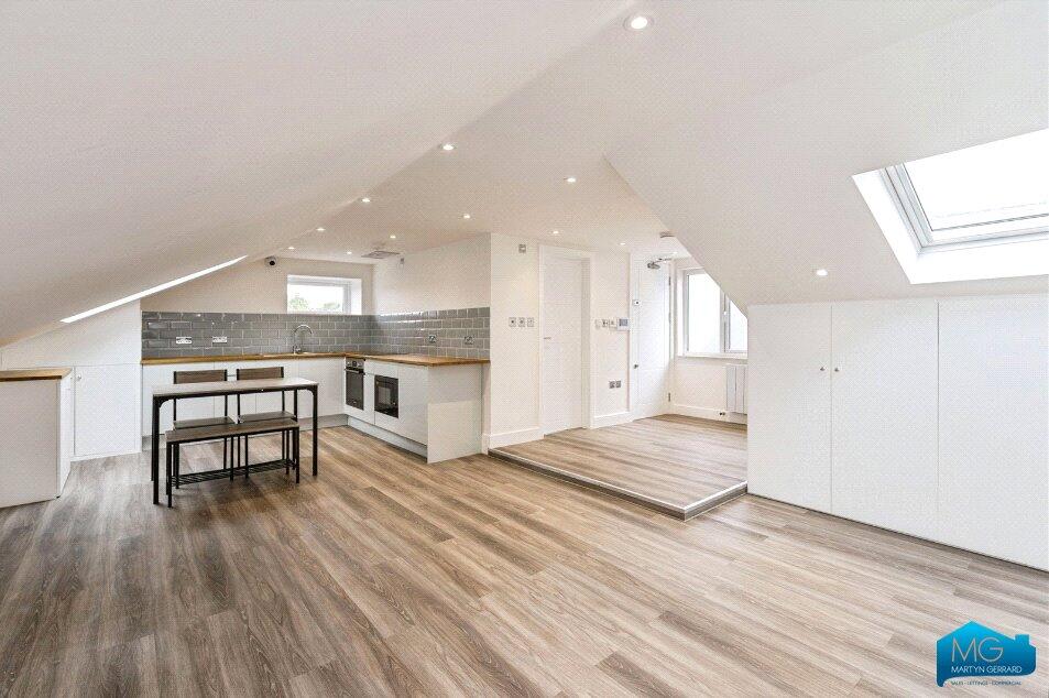 4 bed Apartment for rent in Barnet. From Martyn Gerrard - Barnet 4 bed Apartment for rent in Barnet. From Martyn Gerrard - Barnet