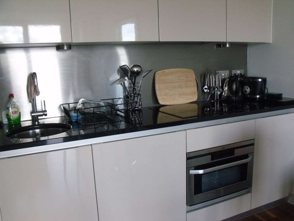 1 bed Apartment for rent in Salford. From Bright Estate Agents