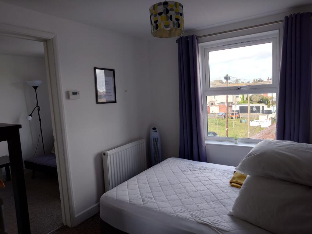 1 bed 1st Floor Flat for rent in Great Yarmouth. From Luxe Residential - South Woodford