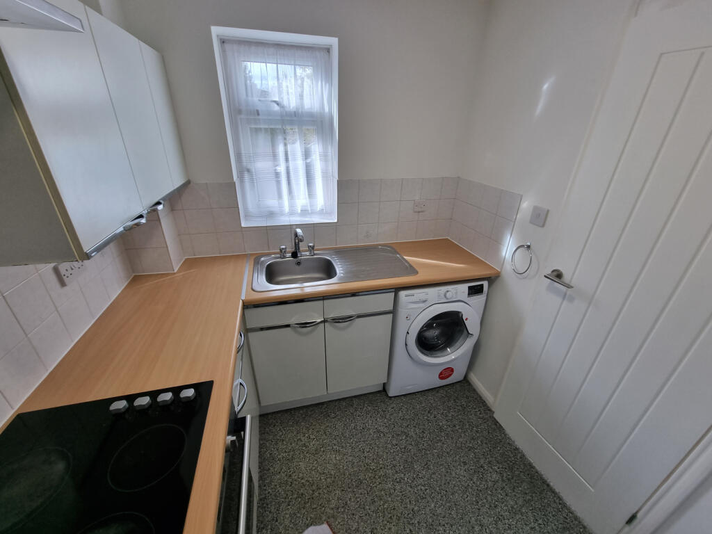 1 bed 1st Floor Flat for rent in Ilford. From Luxe Residential - South Woodford
