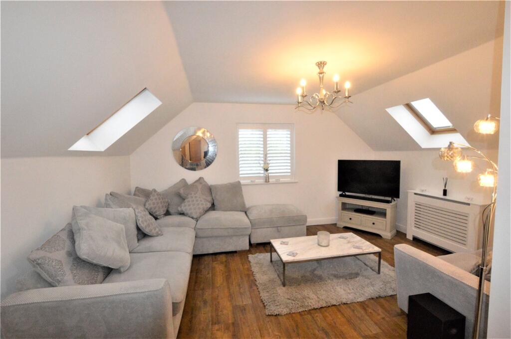 2 bed Apartment for rent in Eltham. From Ellis & Co - Sidcup