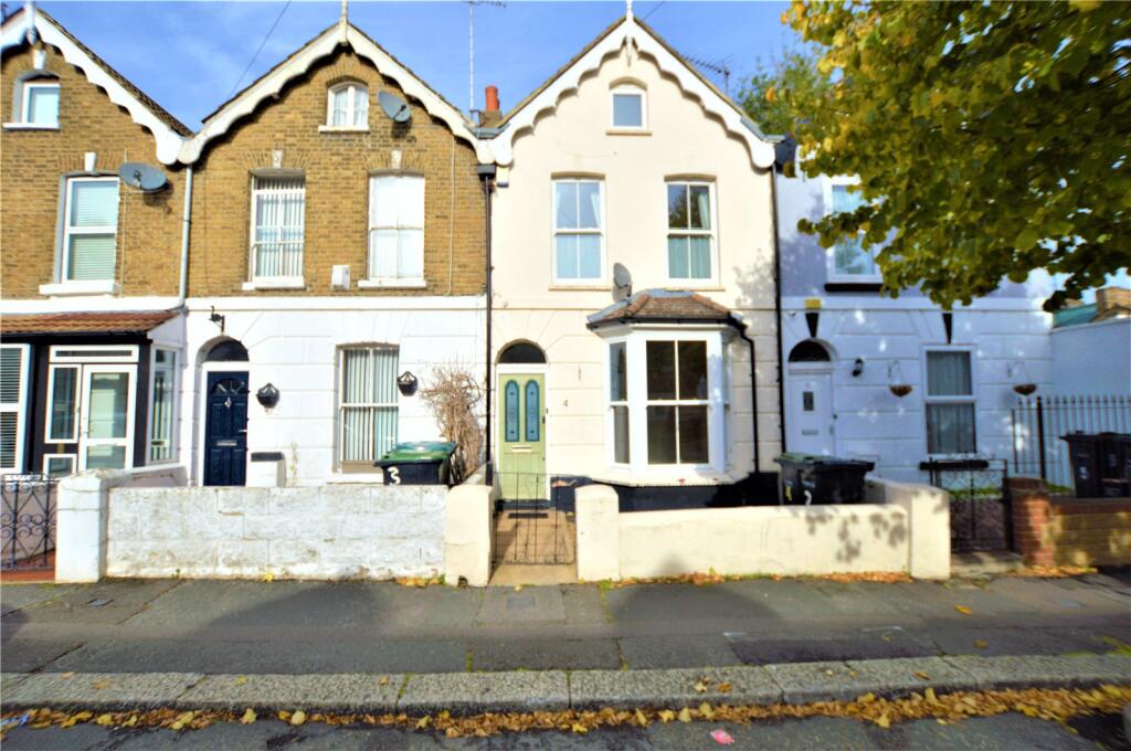 2 bed Town House for rent in Gravesend. From Ellis & Co - Sidcup