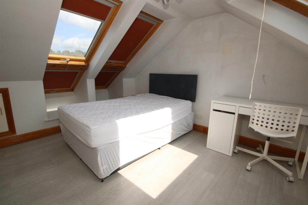 1 bed House Share for rent in Guildford. From Cavender Estate Agent - Guildford