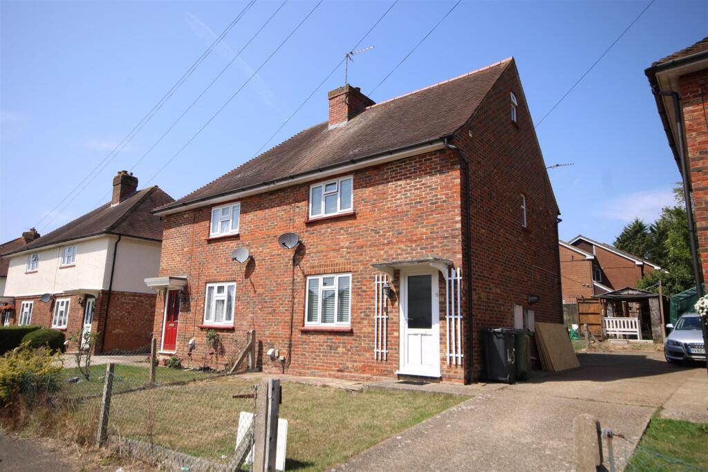 3 bed Detached for rent in Guildford. From Cavender Estate Agent - Guildford
