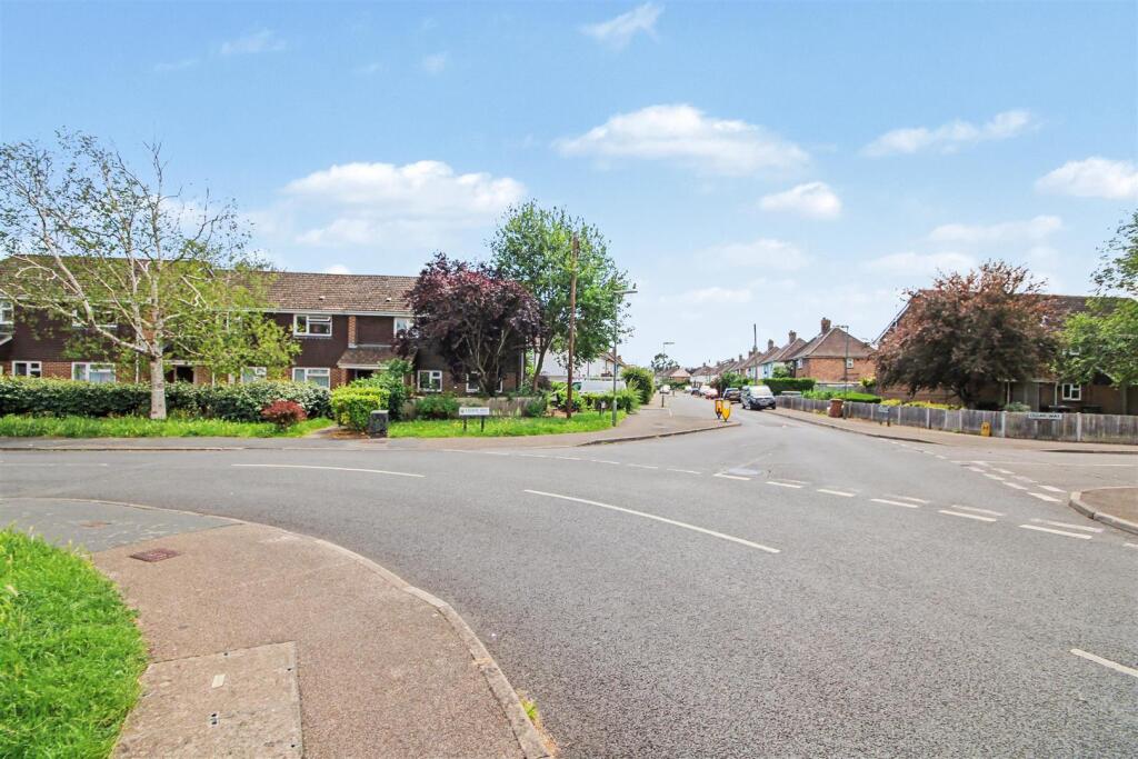 2 bed Annexe for rent in Guildford. From Cavender Estate Agent - Guildford
