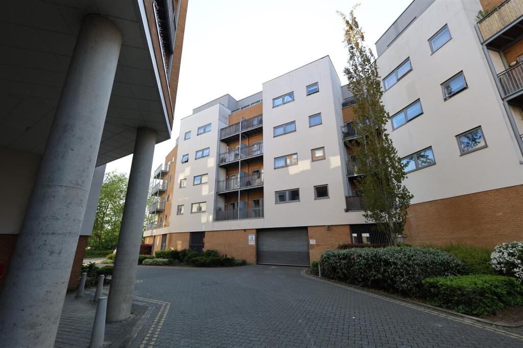 2 bed 1st Floor Flat for rent in Tonbridge. From Cavendish - Sevenoaks