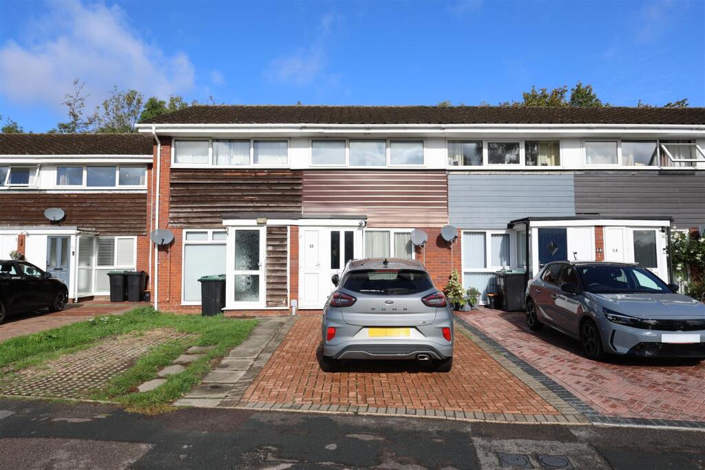 2 bed Mid Terraced House for rent in Sevenoaks. From Cavendish - Sevenoaks