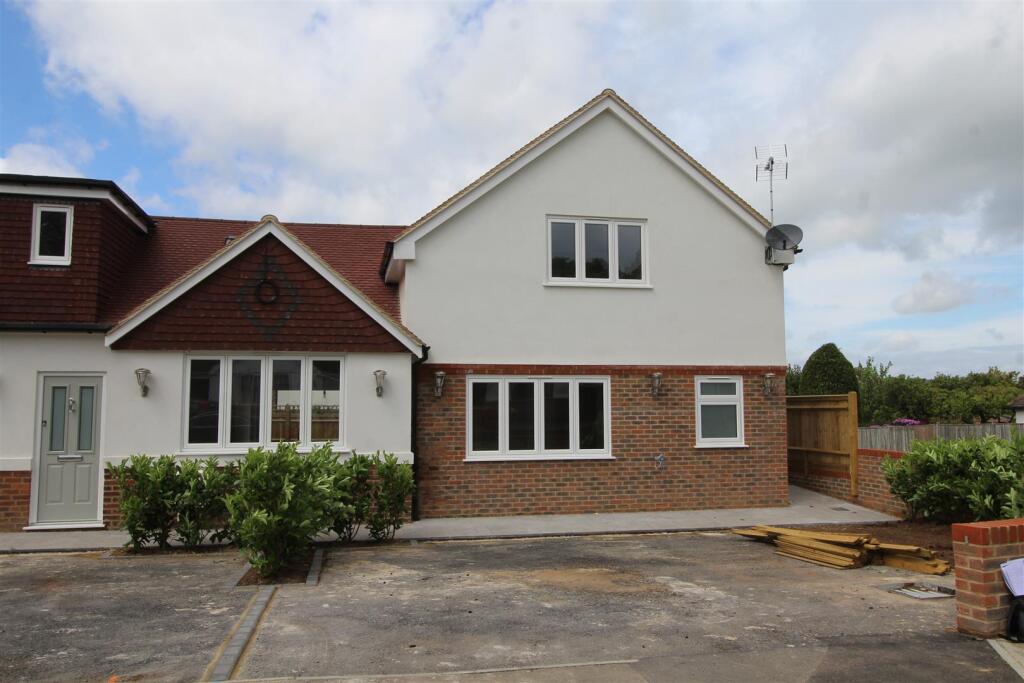 2 bed Semi Detached for rent in Sevenoaks. From Cavendish - Sevenoaks 2 bed Semi Detached for rent in Sevenoaks. From Cavendish - Sevenoaks