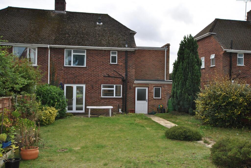 3 bed Semi Detached for rent in Chalkhouse Green. From Farmer & Dyer - Caversham