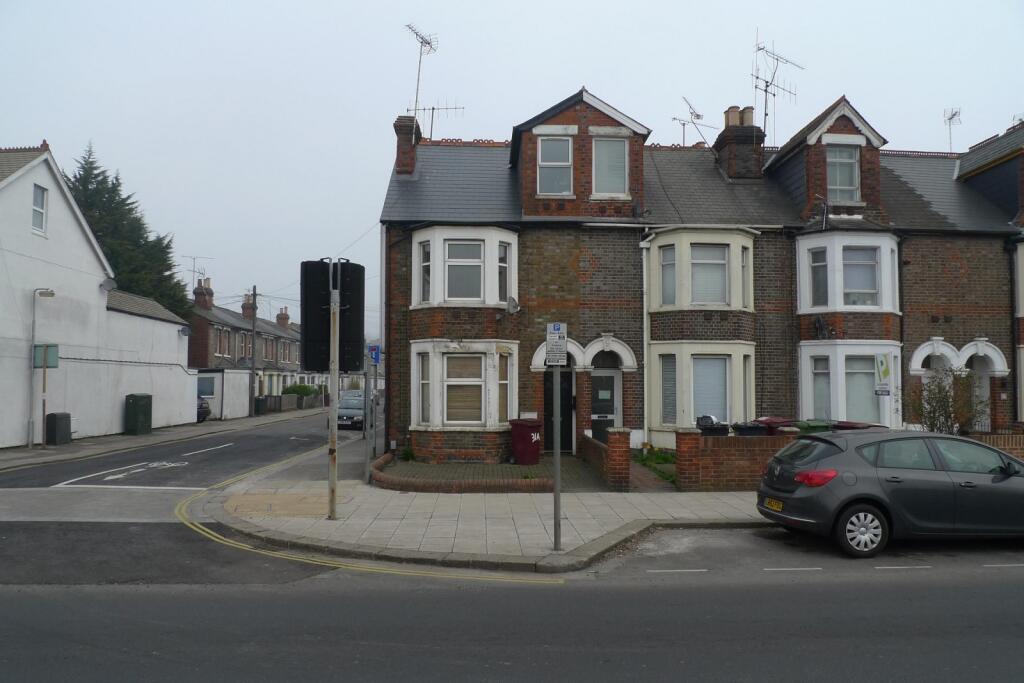 2 bed House (unspecified) for rent in Reading. From Farmer & Dyer - Caversham