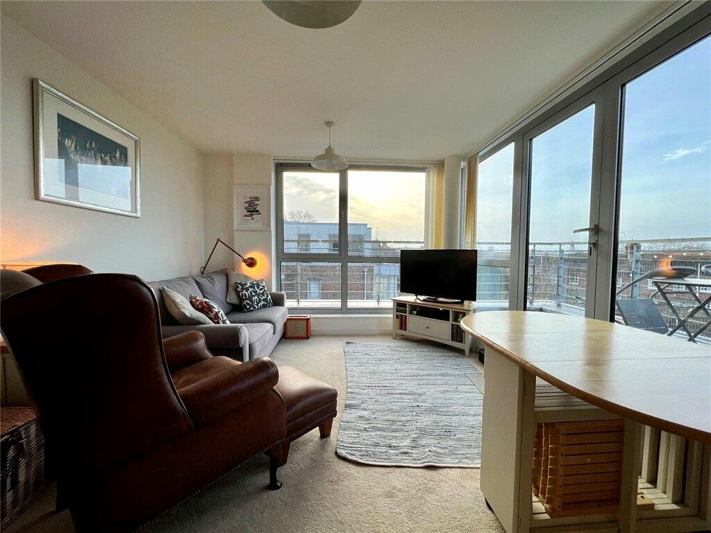 1 bed Apartment for rent in Portsmouth. From Leaders - Gunwharf Quays