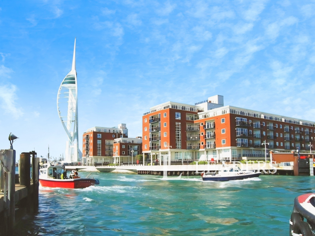 2 bed 1st Floor Flat for rent in Portsmouth. From Leaders Waterside Properties Sales - Gunwharf Quays