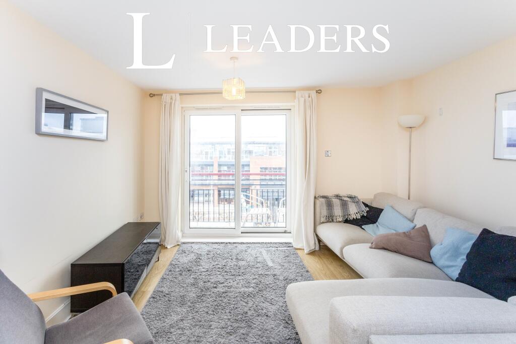 2 bed 1st Floor Flat for rent in Portsmouth. From Leaders Waterside Properties Sales - Gunwharf Quays 2 bed 1st Floor Flat for rent in Portsmouth. From Leaders Waterside Properties Sales - Gunwharf Quays