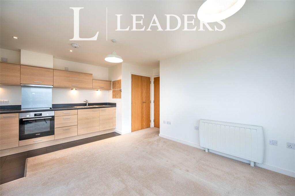 1 bed 1st Floor Flat for rent in Portsmouth. From Leaders Waterside Properties Sales - Gunwharf Quays 1 bed 1st Floor Flat for rent in Portsmouth. From Leaders Waterside Properties Sales - Gunwharf Quays