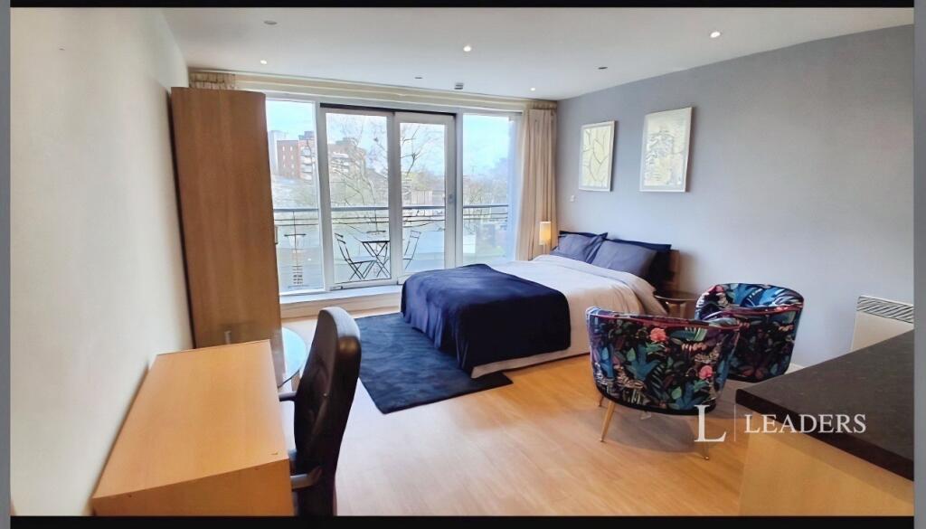 4 bed Studio for rent in Portsmouth. From Leaders Waterside Properties Sales - Gunwharf Quays