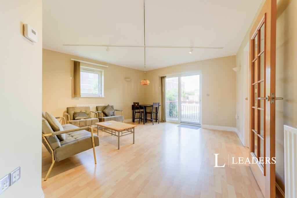 1 bed 1st Floor Flat for rent in Portsmouth. From Leaders Waterside Properties Sales - Gunwharf Quays