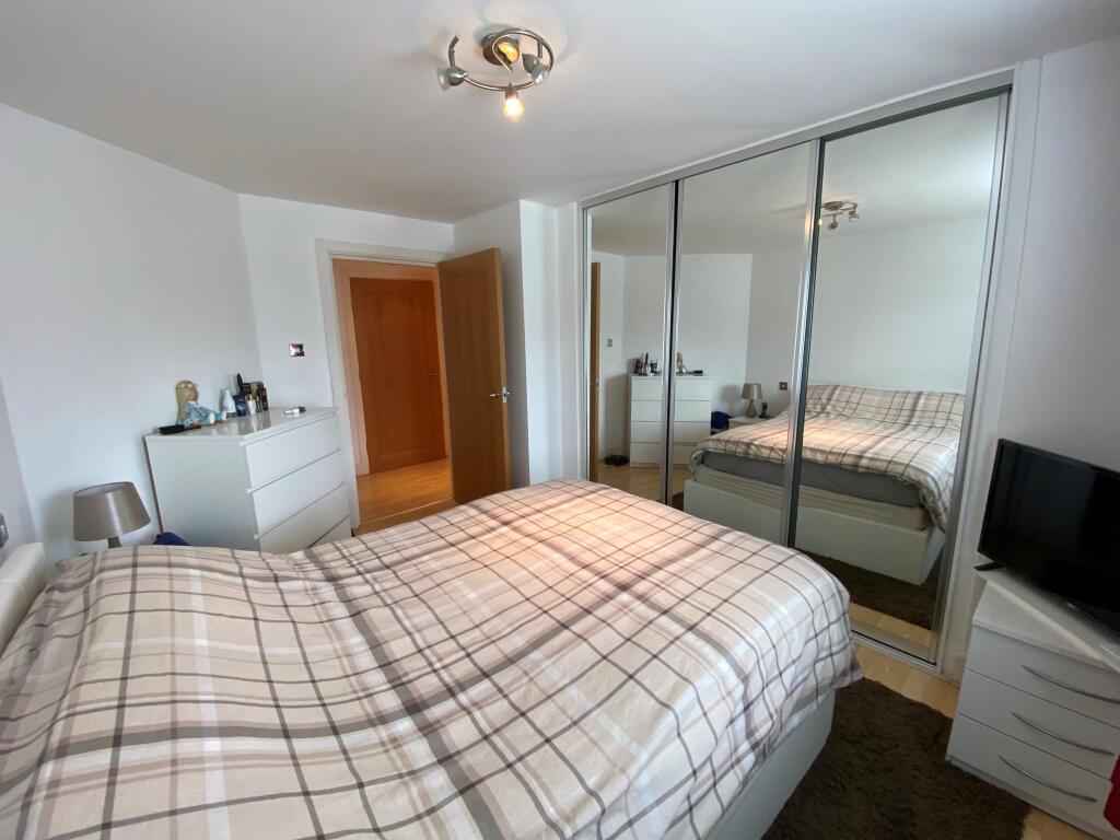 1 bed 1st Floor Flat for rent in Portsmouth. From Leaders Waterside Properties Sales - Gunwharf Quays