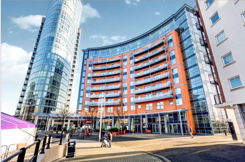 2 bed 1st Floor Flat for rent in Portsmouth. From Leaders Waterside Properties Sales - Gunwharf Quays