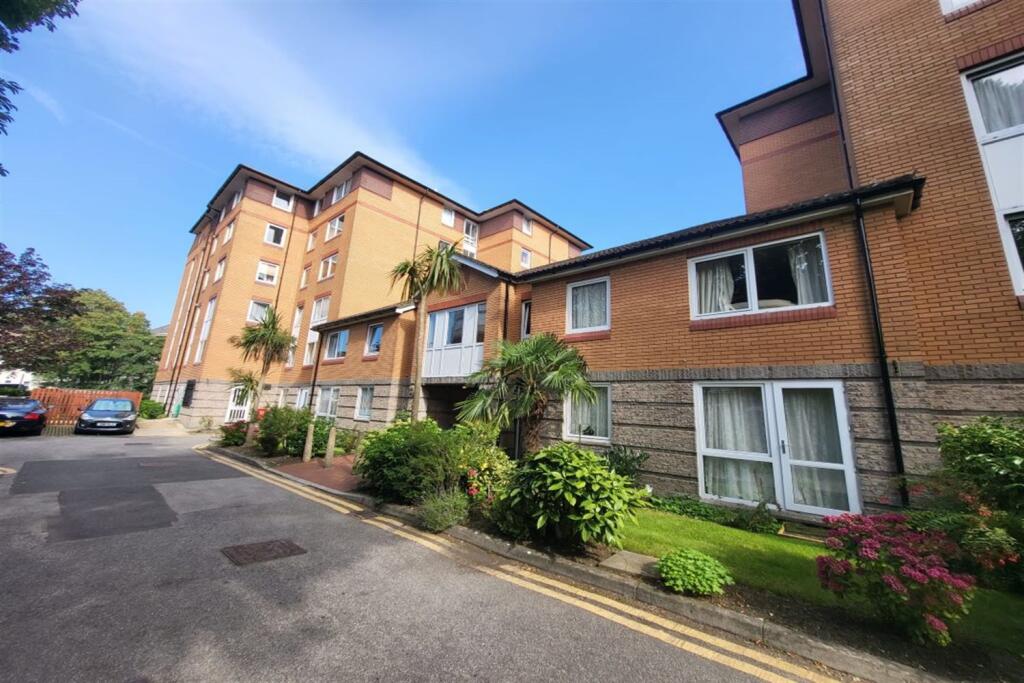 1 bed House (unspecified) for rent in Bournemouth. From Davis Homes - Essex & London