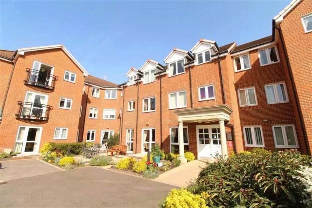 1 bed Apartment for rent in Shinfield. From Davis Homes - Essex & London