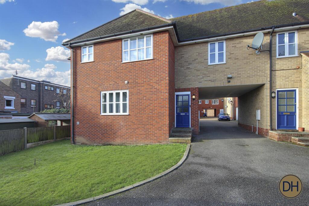 2 bed 1st Floor Flat for rent in Colchester. From Davis Homes - Essex & London 2 bed 1st Floor Flat for rent in Colchester. From Davis Homes - Essex & London