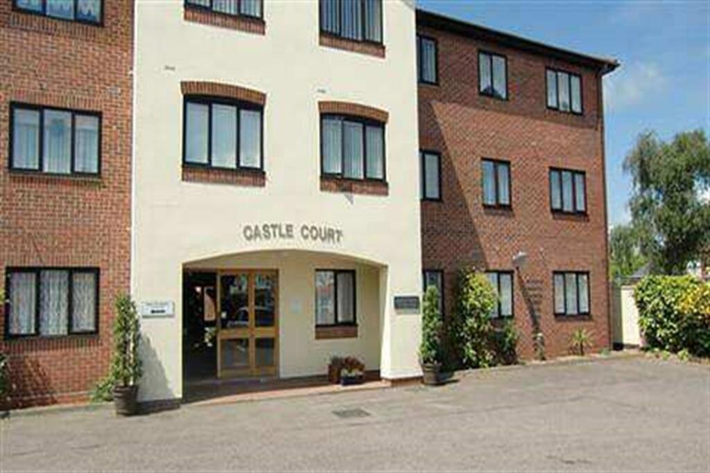 1 bed 1st Floor Flat for rent in Clacton-on-Sea. From Davis Homes - Essex & London