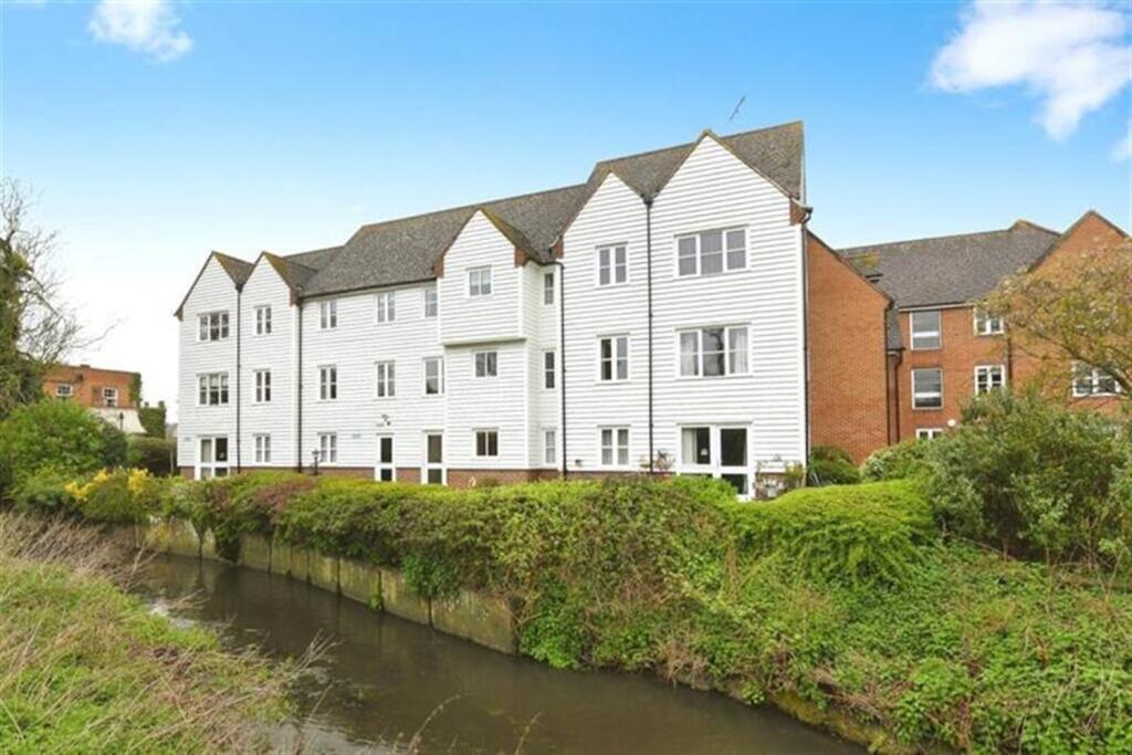 1 bed 1st Floor Flat for rent in Witham. From Davis Homes - Essex & London